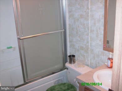 905 Tuckahoe Rd unit 3, Sewell, NJ 08080 - photo 6