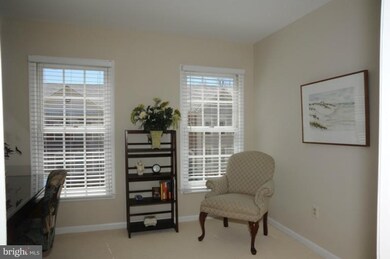 10460 Breckinridge Ln, Fairfax, VA 22030 - photo 7