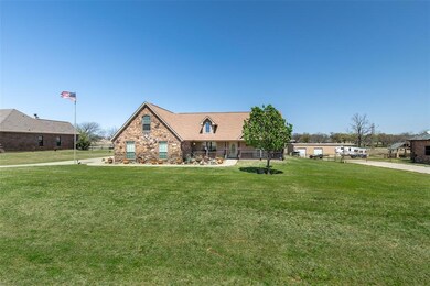 116 Amanda Ln, Springtown, TX 76082 - photo 2