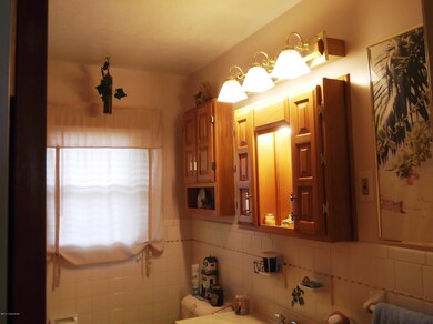 6414 Triplett Drive 068