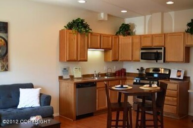 Dining/Kitchen
