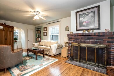 10 Burr Pkwy, Wareham, MA 02571 - photo 2