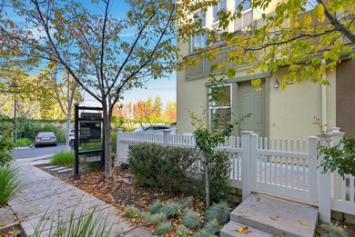 203 Peppermint Tree Terrace unit 8, Sunnyvale, CA 94086 - photo 3