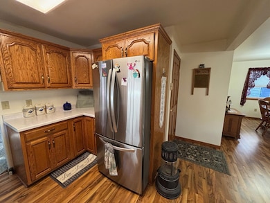 703 Bristol St, Worthington, MN 56187 - photo 4