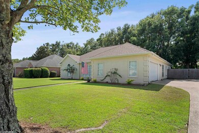 150 Hawthorne Cir, Fairhope, AL 36532 - photo 3