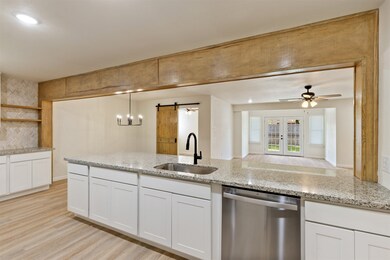 Open Kitchen