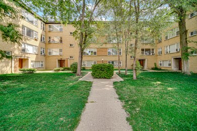 6145 N Seeley Ave unit 3B, Chicago, IL 60659 - photo 3