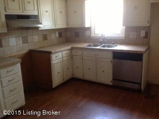 8313 Smyrna Pkwy, Louisville, KY 40228 - photo 4