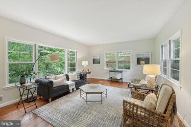 6347 Waterway Dr, Falls Church, VA 22044 - photo 6