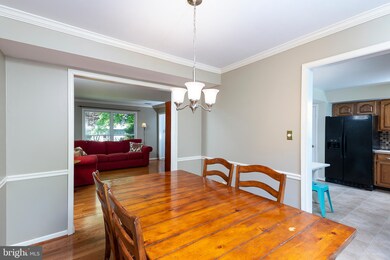 7318 Narrow Wind Way, Columbia, MD 21046 - photo 5