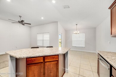 island/dining room