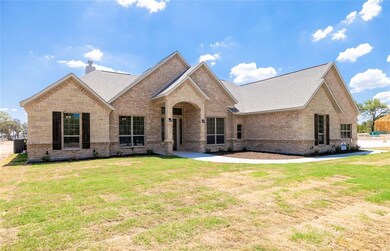 189 Clayton Crossing, Springtown, TX 76082 - photo 3