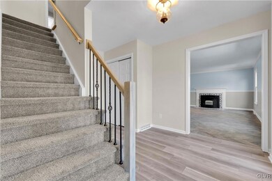 1036 Treeline Dr, Allentown, PA 18103 - photo 5