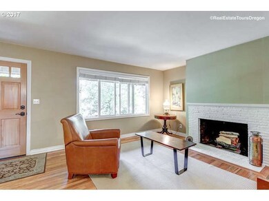 1024 Gans St, Lake Oswego, OR 97034 - photo 3