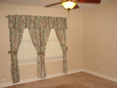 516 Ardmore Ln, Albany, GA 31707 - photo 6