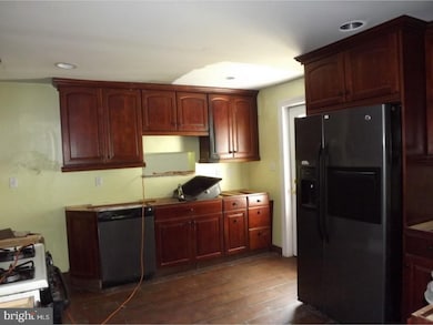 400 Monmouth St, Hightstown, NJ 08520 - photo 4