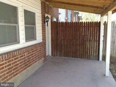 920 Niagara Ct, Halethorpe, MD 21227 - photo 3