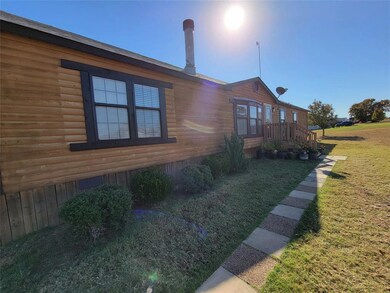 302 Prairie Ln, Azle, TX 76020 - photo 3