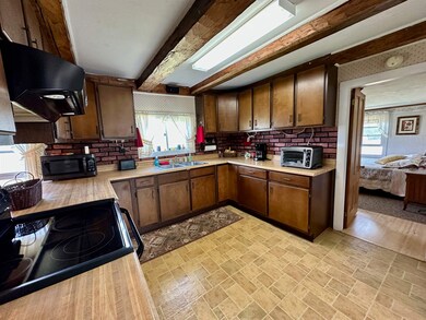 94 Carleton Hill Rd, Colebrook, NH 03576 - photo 5