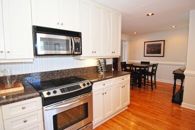 DSC_0182_kitchen3_fxed