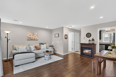 100 Boniface Dr unit 17C, Pine Bush, NY 12566 - photo 2