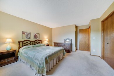 5606 W Bavarian Pass, Minneapolis, MN 55432 - photo 7
