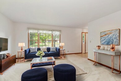 905 Pember Cir unit 2, West Dundee, IL 60118 - photo 5