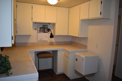 54 S Center St unit B, Mesa, AZ 85210 - photo 5