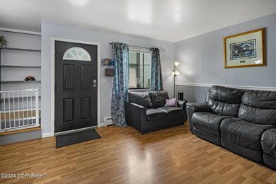 6222 W 12th-006-MLS
