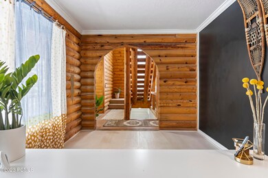 003_Living Room
