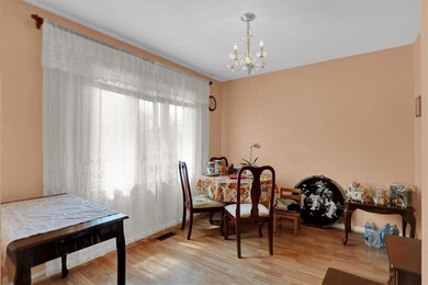 1120 Canterbury Square Square N, Indianapolis, IN 46260 - photo 3