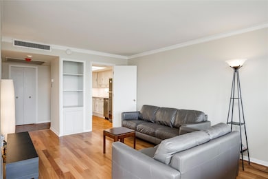 Westgate Tower unit 1506, Austin, TX 78701 - photo 4