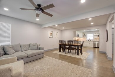 858 Sara Rose St, Houston, TX 77018 - photo 5