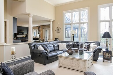 009-Living_Room-2655684-medium