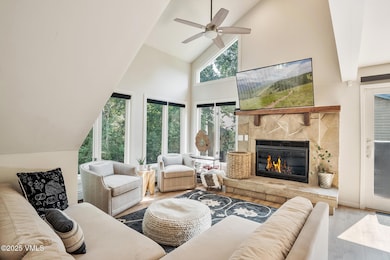 170 Grouse Ct unit A, Avon, CO 81620 - photo 2