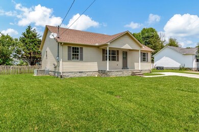 103 Brook Hollow Cir, Manchester, TN 37355 - photo 2