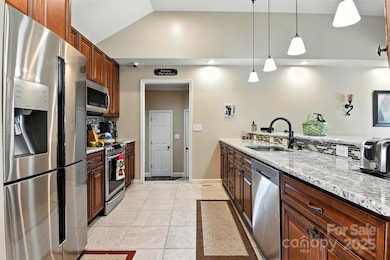 1315 Pear Dr, Conover, NC 28613 - photo 7