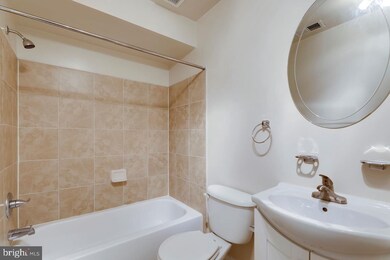 2612 Kent Village Dr, Hyattsville, MD 20785 - photo 2