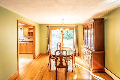 15 Carriage Ln, Winchester, MA 01890 - photo 2