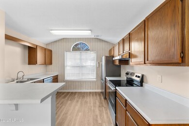 36 Le Moyne Dr, Beaufort, SC 29907 - photo 6