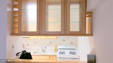 2653 Redcoat Dr, Alexandria, VA 22303 - photo 7