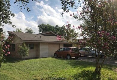 1701 Lawyer St unit B, College Station, TX 77840 - photo 4