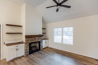 2146 Stonewall Rd, Concord, VA 24538 - photo 3