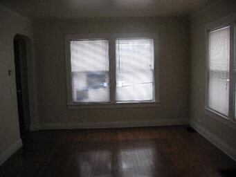 unlisted-address, Waukegan, IL 60085 - photo 3