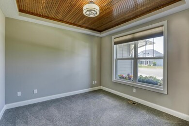 10332 Oregon Ct N, Minneapolis, MN 55445 - photo 4