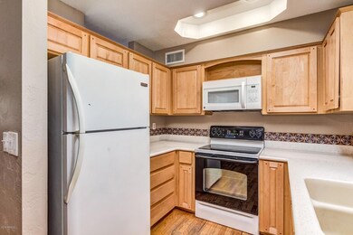 820 S Revolta Cir, Mesa, AZ 85208 - photo 3