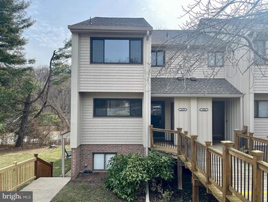 15279 Forest Grove Dr, Woodbridge, VA 22191 - photo 2