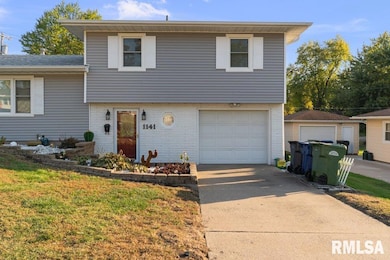 1141 6th Ave N, Clinton, IA 52732 - photo 2