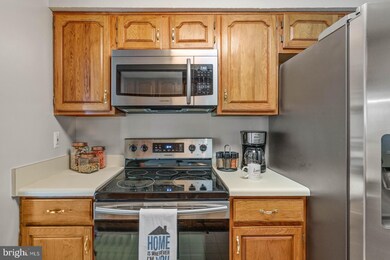 3570 Sherbrooke Cir unit 102, Woodbridge, VA 22192 - photo 7
