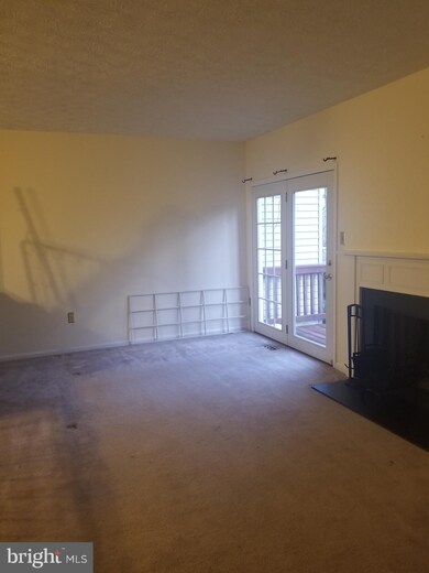 12039 Winding Creek Way, Germantown, MD 20874 - photo 6